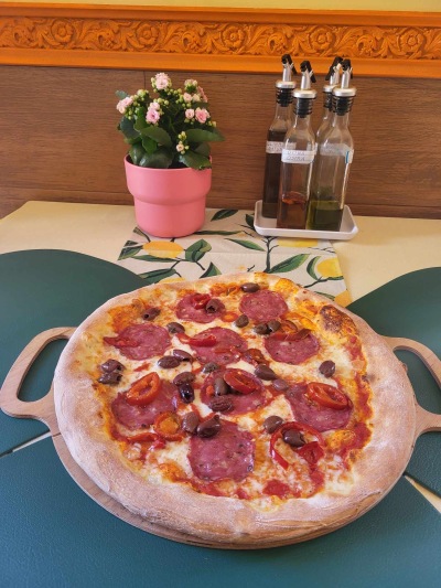 PIZZA Neapolitana - 35 cm