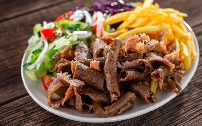 Kebab na talerzu - Kurczak + Frytki + Surówki  - 250g